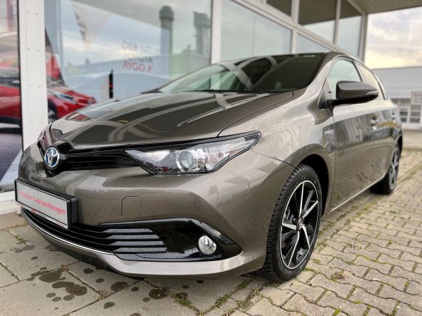 Toyota | Auris Hybrid

	19.490,00 € border=