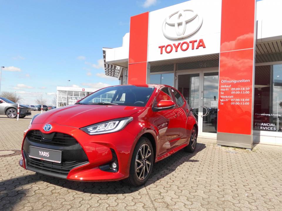 Toyota | Yaris Hybrid

	25.990,00 € border=