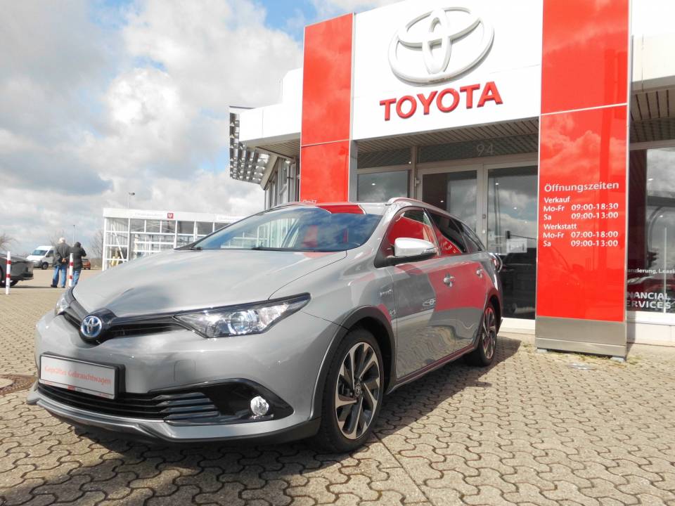 Toyota | Auris Touring Sports

	18.790,00 € border=
