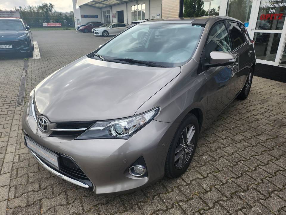 Toyota | Auris

	10.590,00 € border=