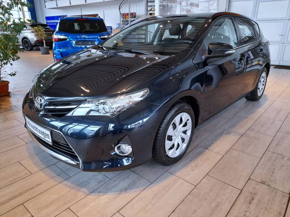 Toyota Auris | Bj.2014 | 59993km | 10.745 €