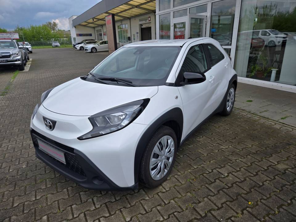 Toyota Aygo X 1.0 l Play
