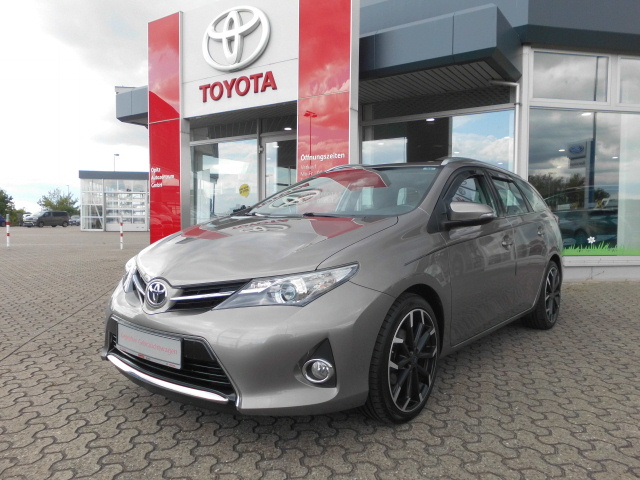 Toyota | Auris TS

	10.990,00 € border=