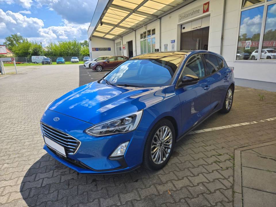 Ford | Focus

	12.590,00 € border=