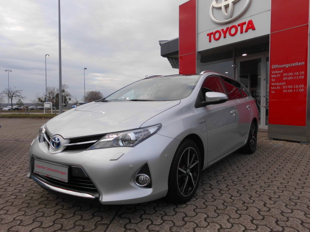 Toyota Auris TS Hybrid 1.8 l HSD Life Plus Pano Navi