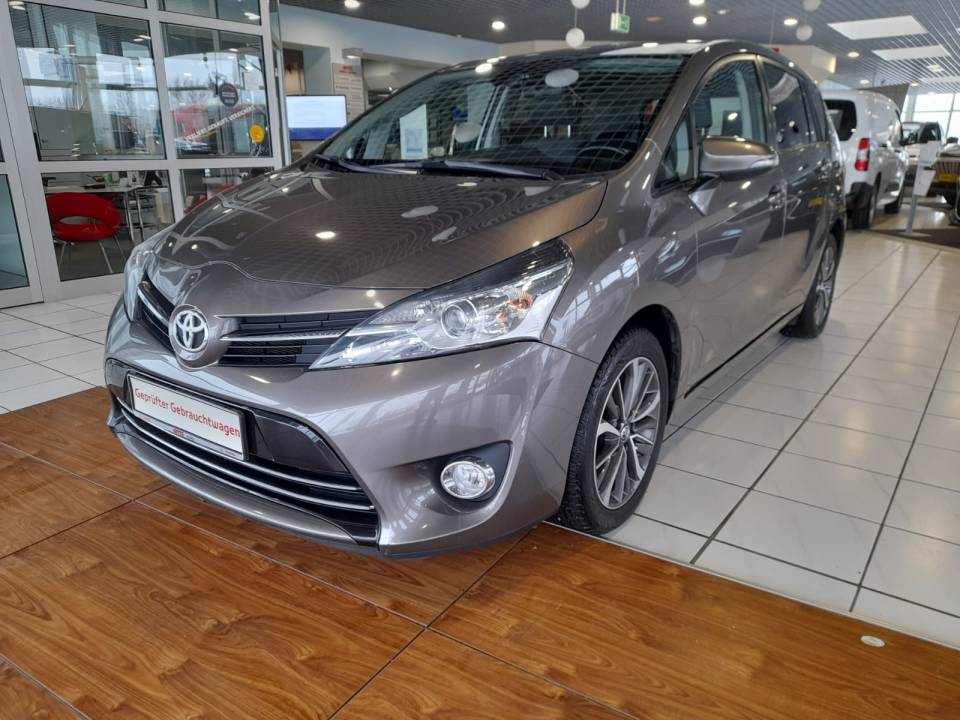 Toyota Verso 1.8 L Skyview Edition 7-Sitzer