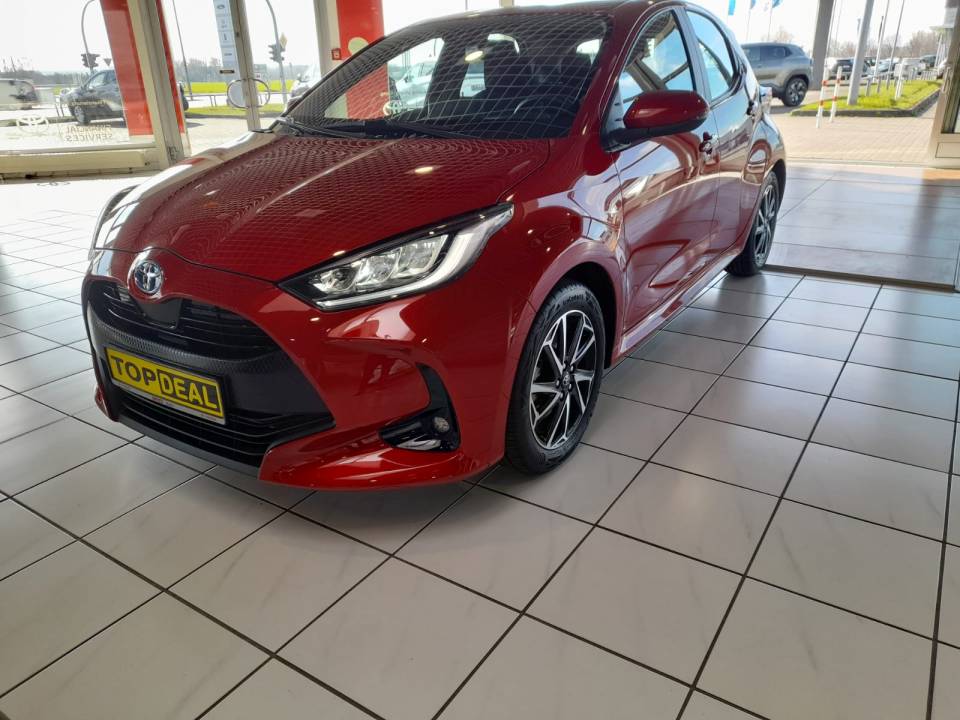 Toyota Yaris Hybrid 1.5 l Team D SHZ Navi