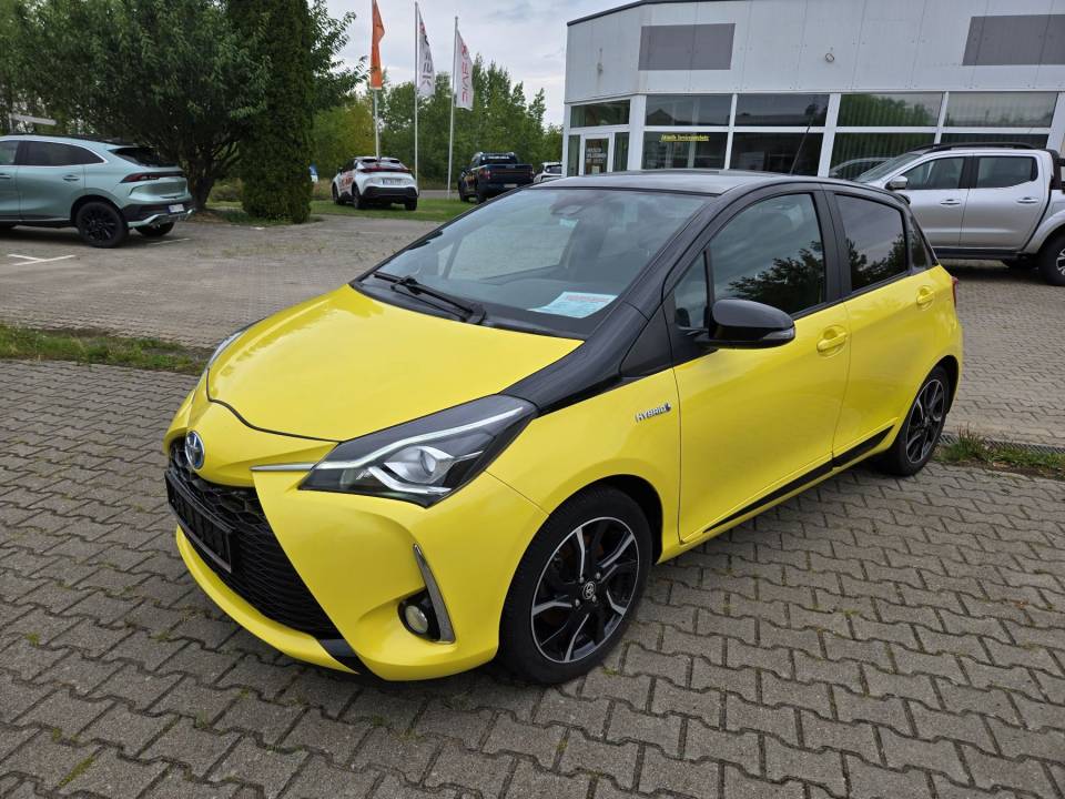 Toyota | Yaris Hybrid

	15.490,00 € border=